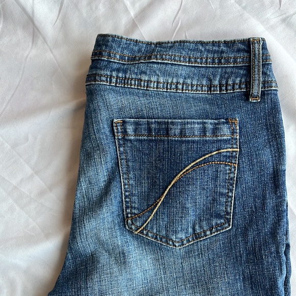 Liz Clairborne (Axcess) capris - Picture 2 of 7